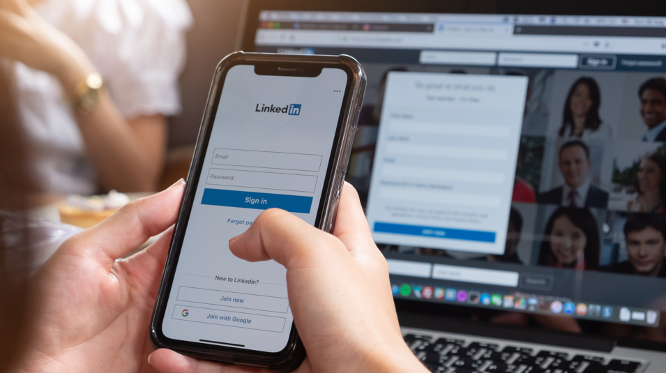 Communication en 2026 : pourquoi les marques doivent passer d’une logique de contenu à une logique de systèmes éditoriaux