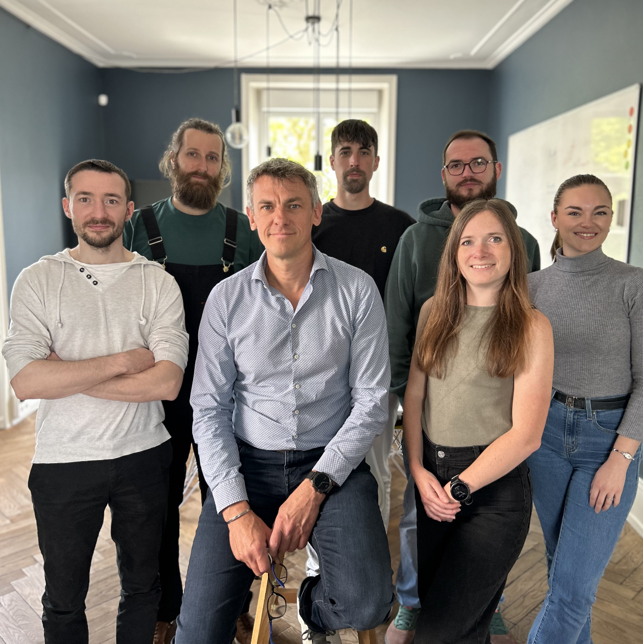 <strong>15 ans d’expérience</strong> <br>  au service de votre com’